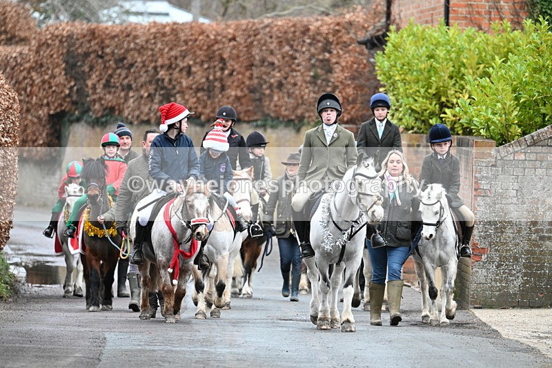 WJ7_1077 - Pub Corner