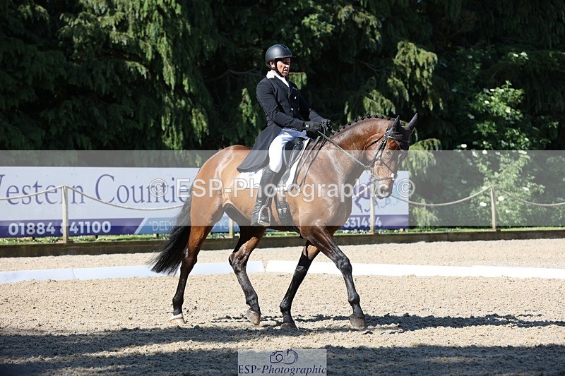 230526-092439-05063 - 354-TREWORDER-Michael_Owen-WEDTrotUp+DR