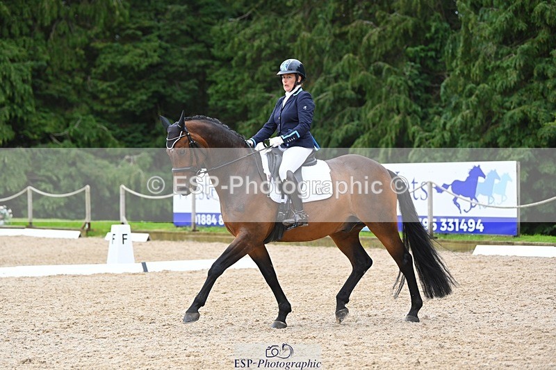 230813-171207-08589 - Cls 14 Medium Silver 16.45 to End