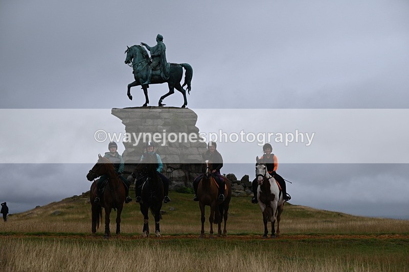 DSC_2310 - Time at Statue 12:34 to 12:56
