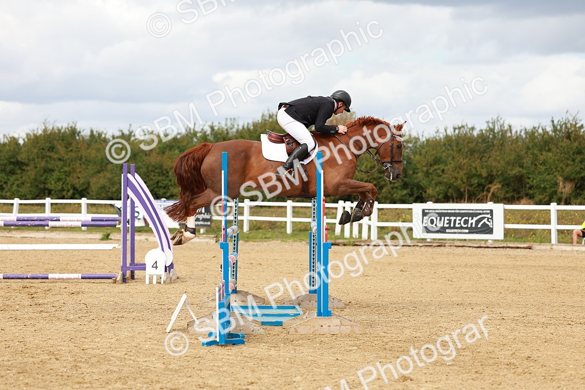 SBM_001388 - Class 4 - Senior Newcomers - 1.10m