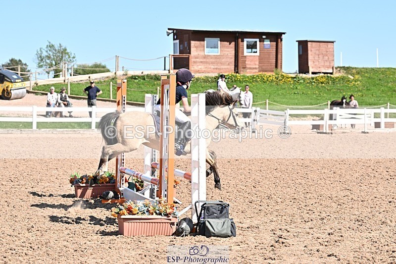 250513-160026-00118 - Clr Rnd & 60cm