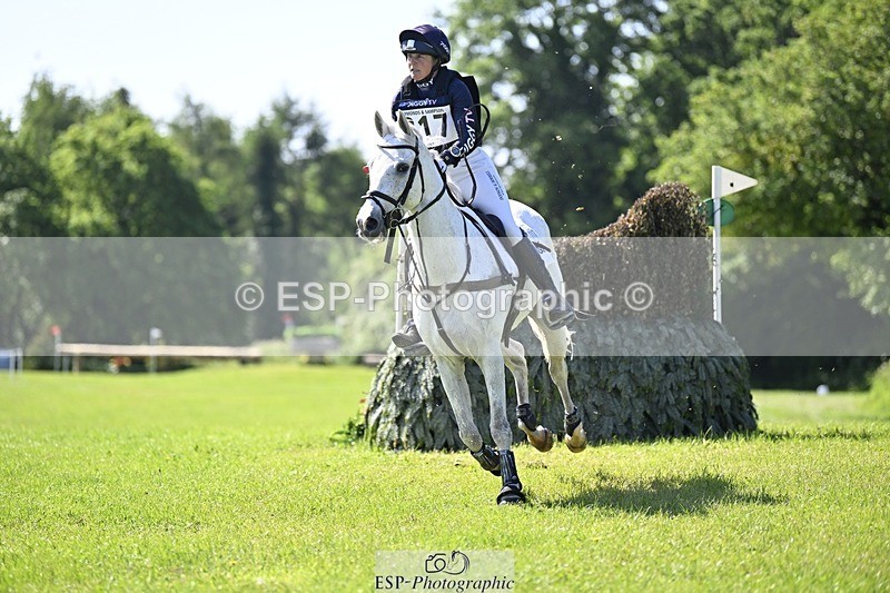 240525-100933-12061 - 317-FILIPO-Piggy_March