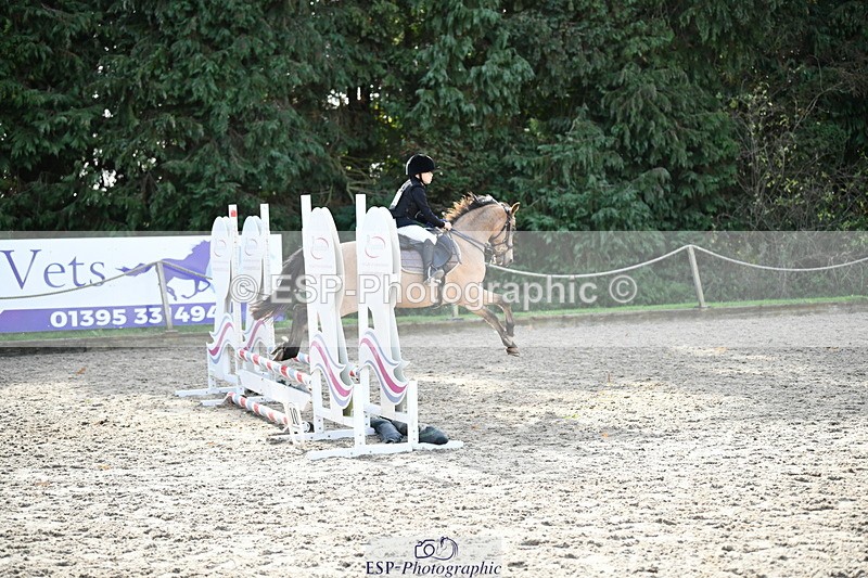 251004A-132424-01259 - Classes 6 & 7 60cm