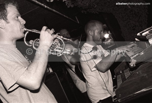 38 rsl - Sub Tub @ music box 02.06.02