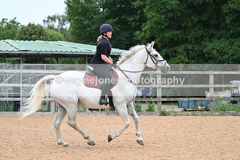 WJ7_7838 - Poles 11:00am