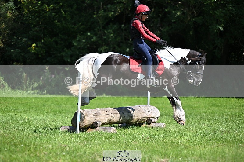 240729B-145331-02884 - Abbie's Group XC