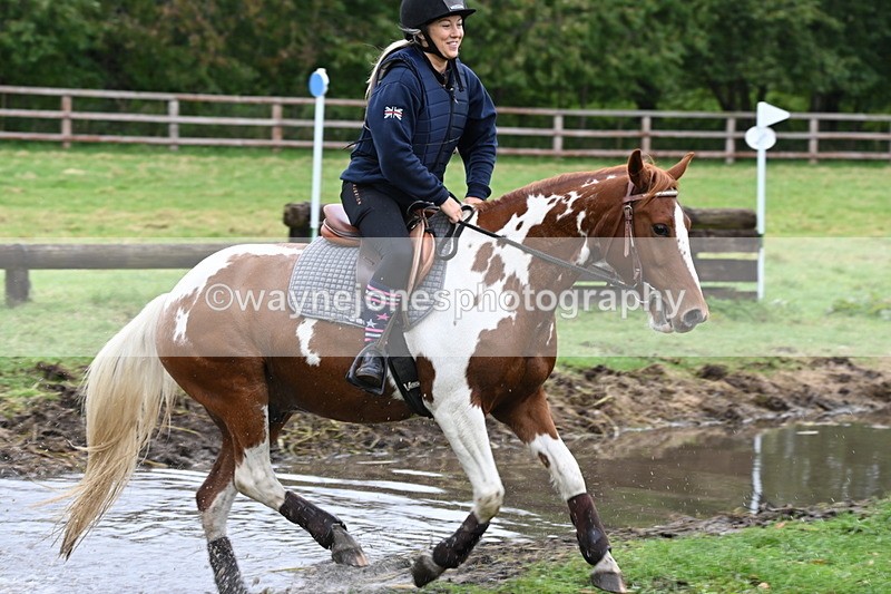 WJ6_6527 - Time at Photographer 12:41 to 13:05