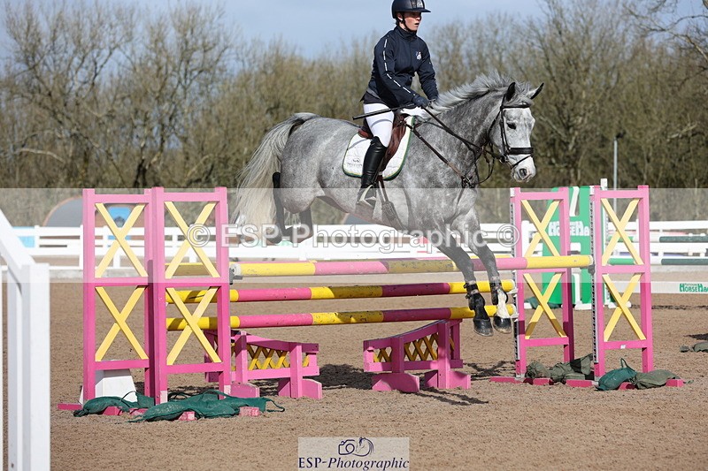 240223A-115606-01006 - Cls 4 Snr 1.05m Open