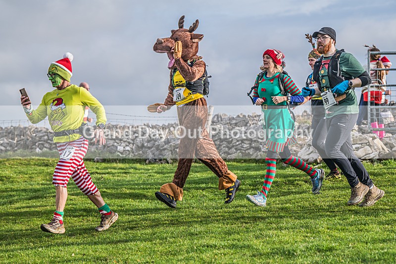 Litton-186 - Litton Christmas Cracker Fell Race (Limestone Series) Sunday 14th December 2025