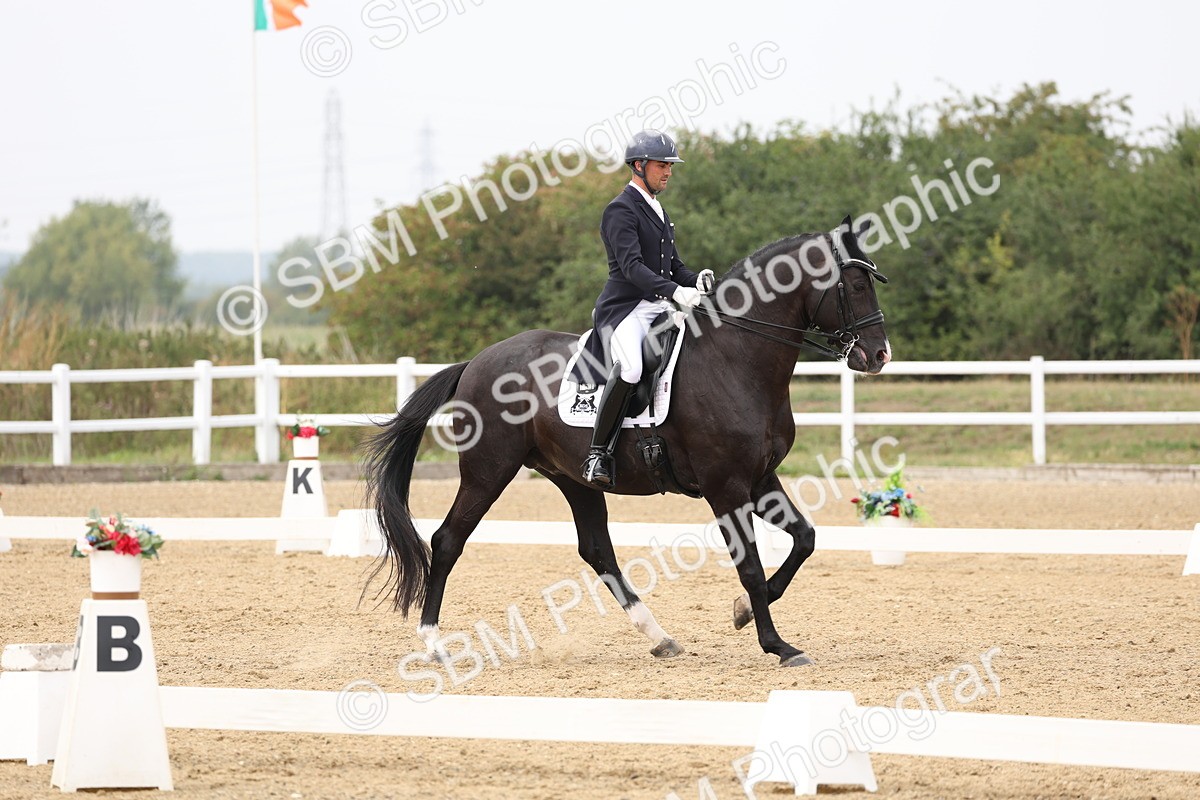 SBM_007614 - Class 9 - FEI INT I - 14.57-15.45