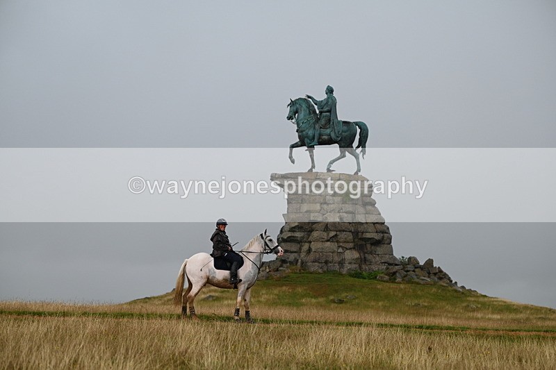 DSC_4024 - Time at Statue 14:56 to 15:05