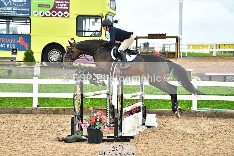 230730A-143110-10344 - Cls 35 1.05m Amateur Quali