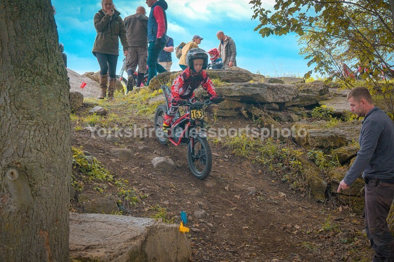 DSCF0402 - Ripon MC Trial 27/09- kids
