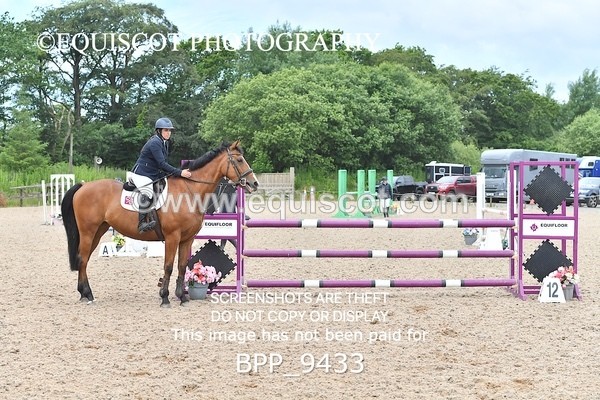 BPP_9433 - CLASS 3  Senior British Novice/ 90cm Open