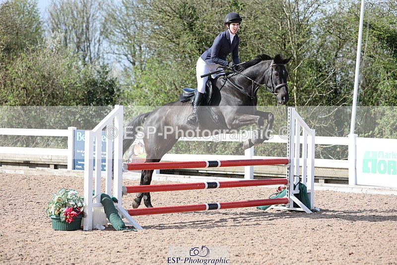 240406A-105920-02935 - Cls 20 British Novice and 90cm Open