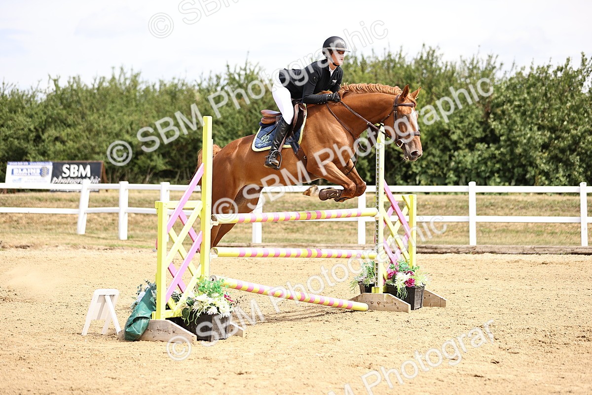 SBM_009959 - Class 8 - Senior Newcomers - 1.10  Open