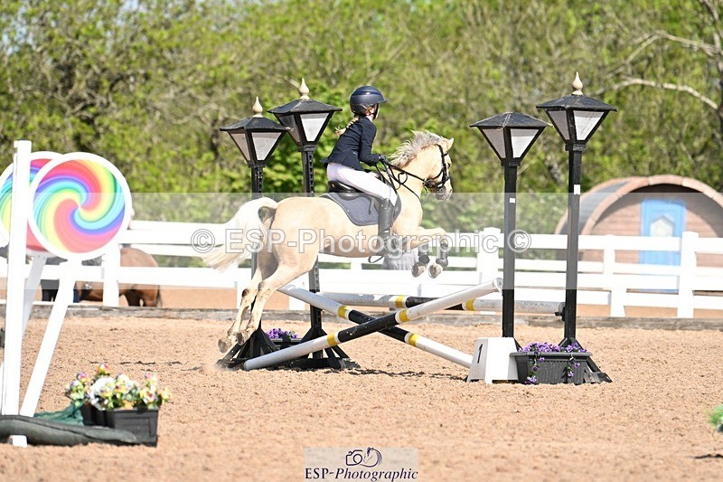 250504-104113-02151 - Cls 15+16 Club and Schools 70cm