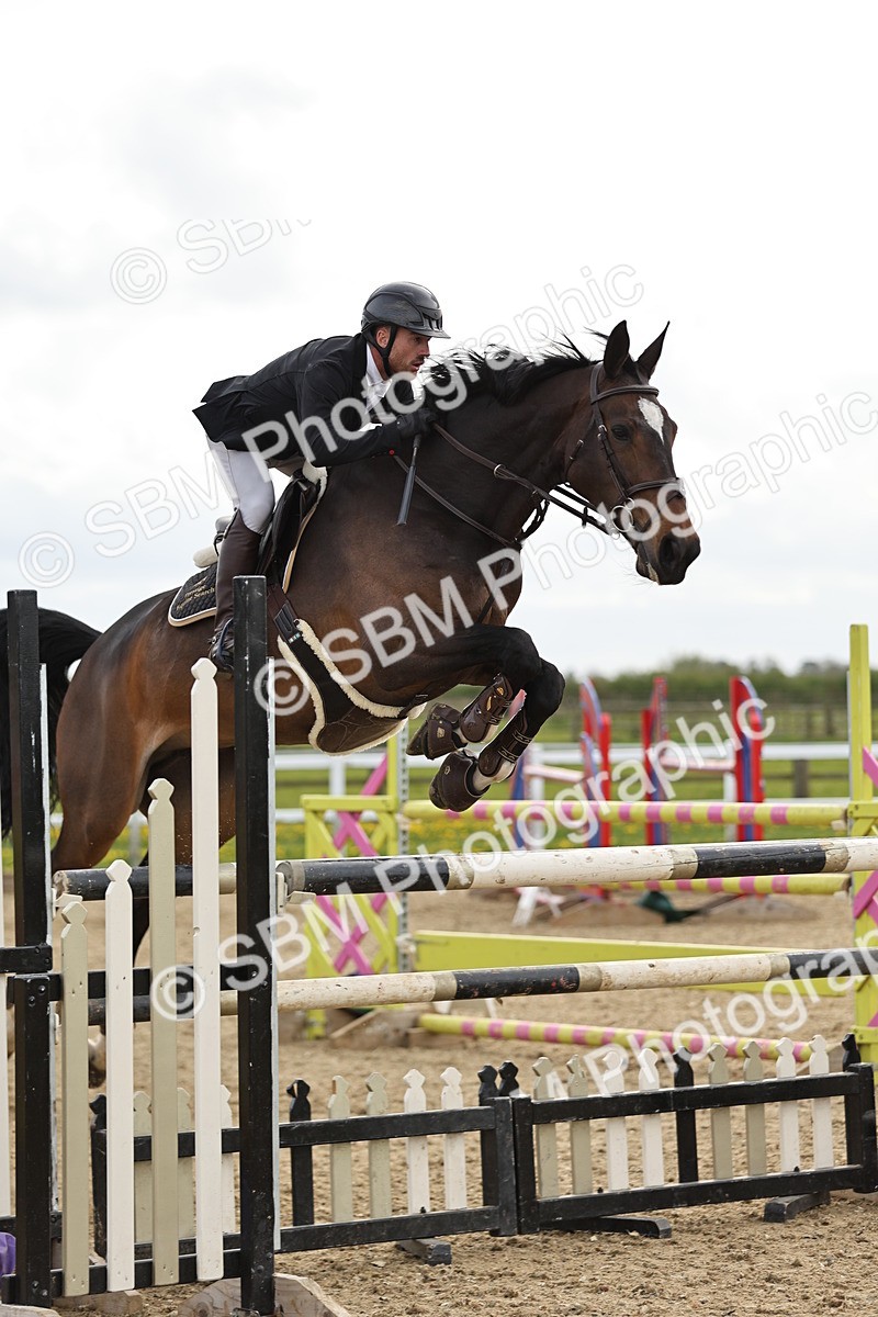 SBM_001541 - Class 5 -Senior Foxhunter - 1.20m