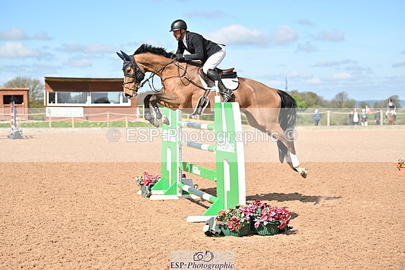 240418A-110338-02436 - Cls 5, 2 Star Medium Tour 1.35m