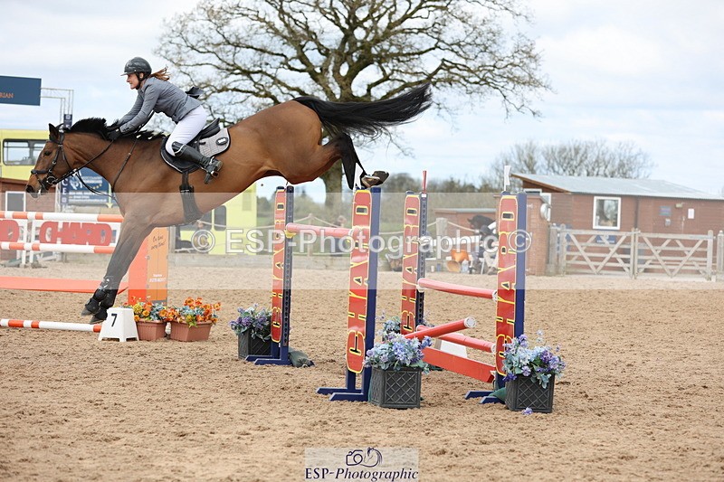 240419A-125826-07551 - Cls 6, 2 Star Medium Tour 1.35m