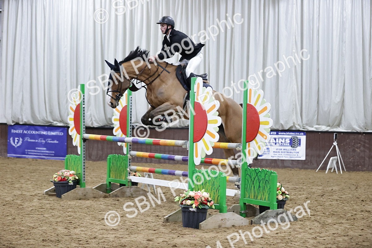 SBM_001097 - Class 4 - Senior Newcomers/ 1.10m Open