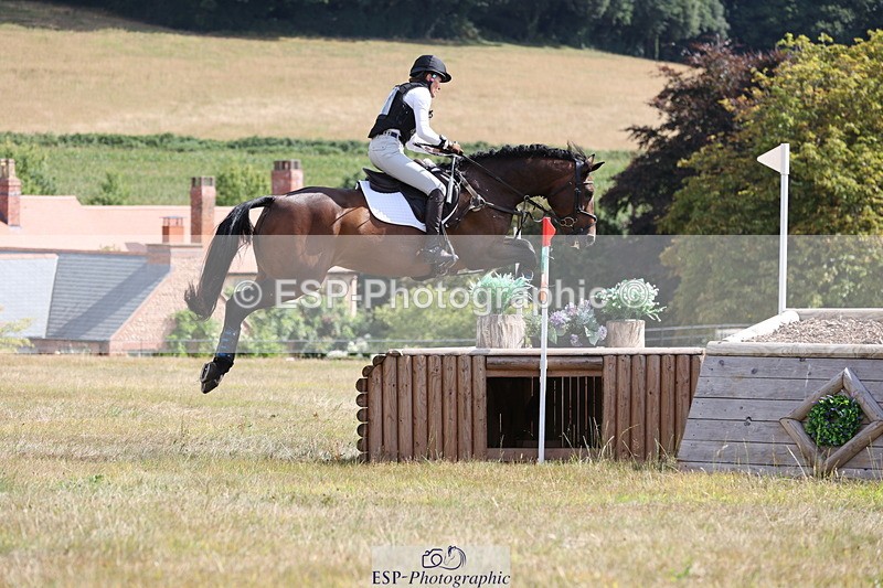 250802A-104150-00956 - B-057-Emma.Ergatoudis-MINERVA.VAN.DE.KOOLDRIES