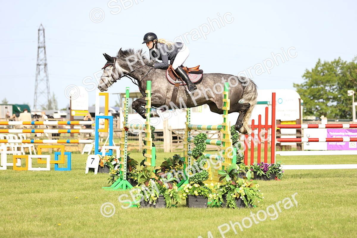SBM_01226 - Class 200 - Martin Grant Homes Welcome Stakes 1.25m Open