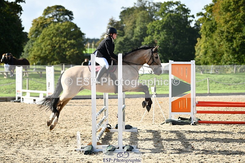 251004A-154332-01954 - Classes 8 & 9 70cm