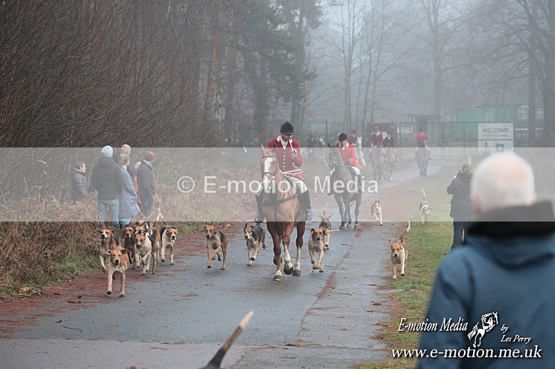 HUPY 261224 155 - Pytchley with Woodland Hunt Boxing Day Meet 26th December 2024