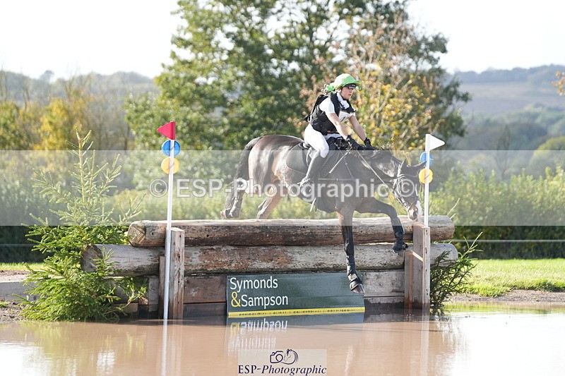 251024A-131318-11005 - B-148-Tarka.Abraham