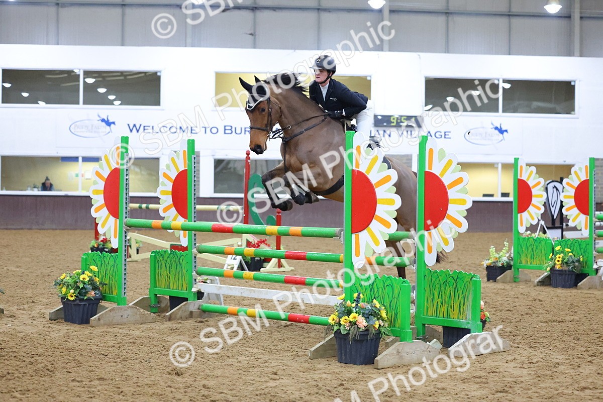 1I0A5015 - Class 9 - Senior Newcomers/ 1.10m Open
