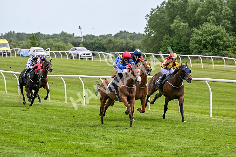 220626-Race 2-Tees Aggregates-8673 - Race 2 15.00pm Jimmy Loxam Is 80 Today