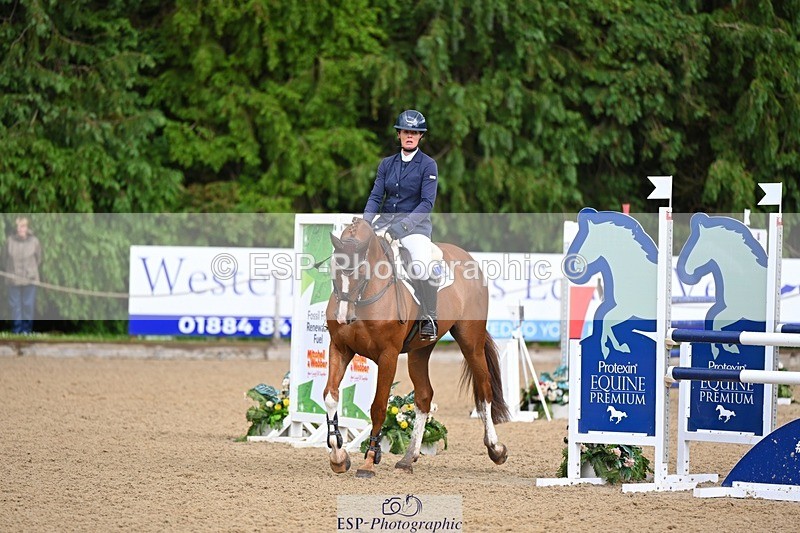 240526-161040-25308 - 289-JUST_A_JOLLY-Flora_Harris