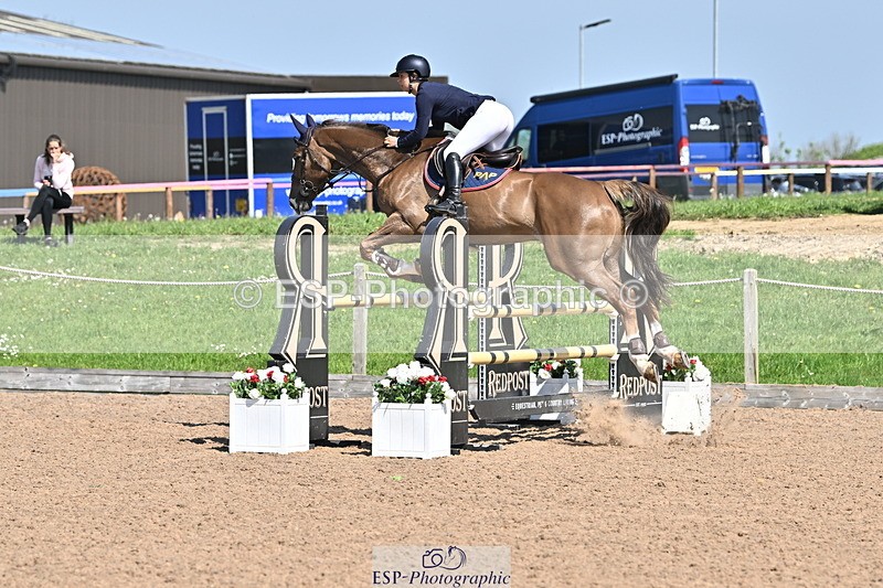 240509A-110136-01012 - Cls 9 Snr 1.20m Open