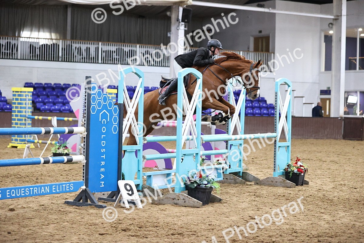 SBM_002000 - Class 4 - Senior Newcomers - 1.10m Open