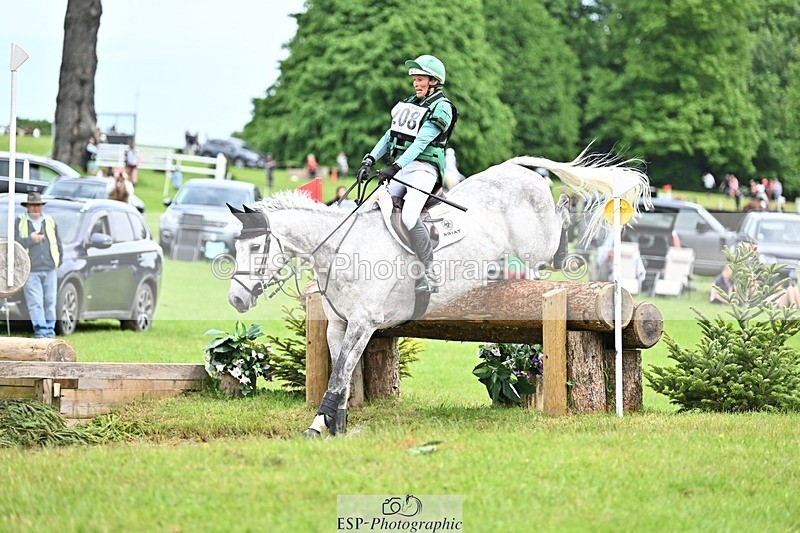 240525-145650-16112 - 208-KING_LOUIS-Mary_King