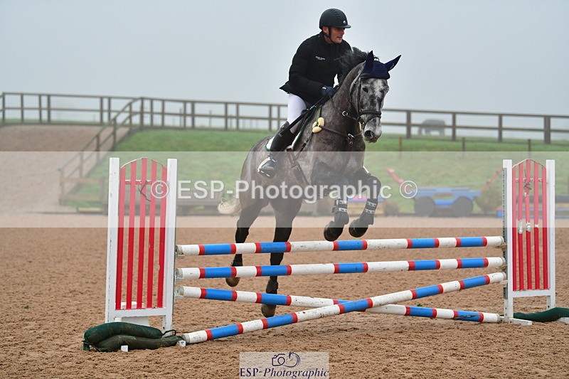 240214A-094111-00022 - Cls 1 British Novice and 90cm Open