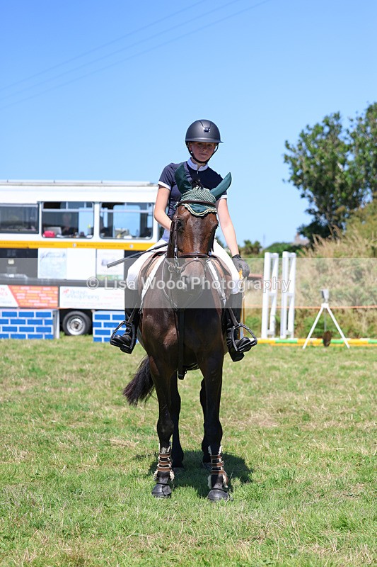 3E7A5718 - Class 9: Senior British Novice/90cm open