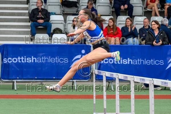 Nat26SUN-914185 - Track Female