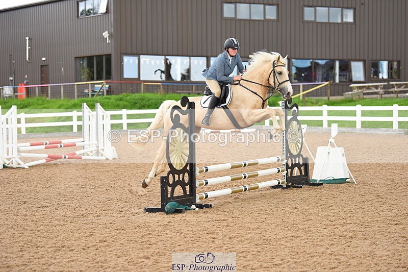 230815A-163810-00190 - 70cm