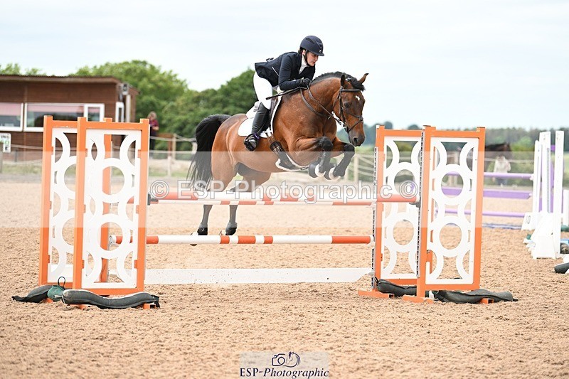 250611-131606-00645 - Cls 4 Snr Newcomers & 1.10m Open