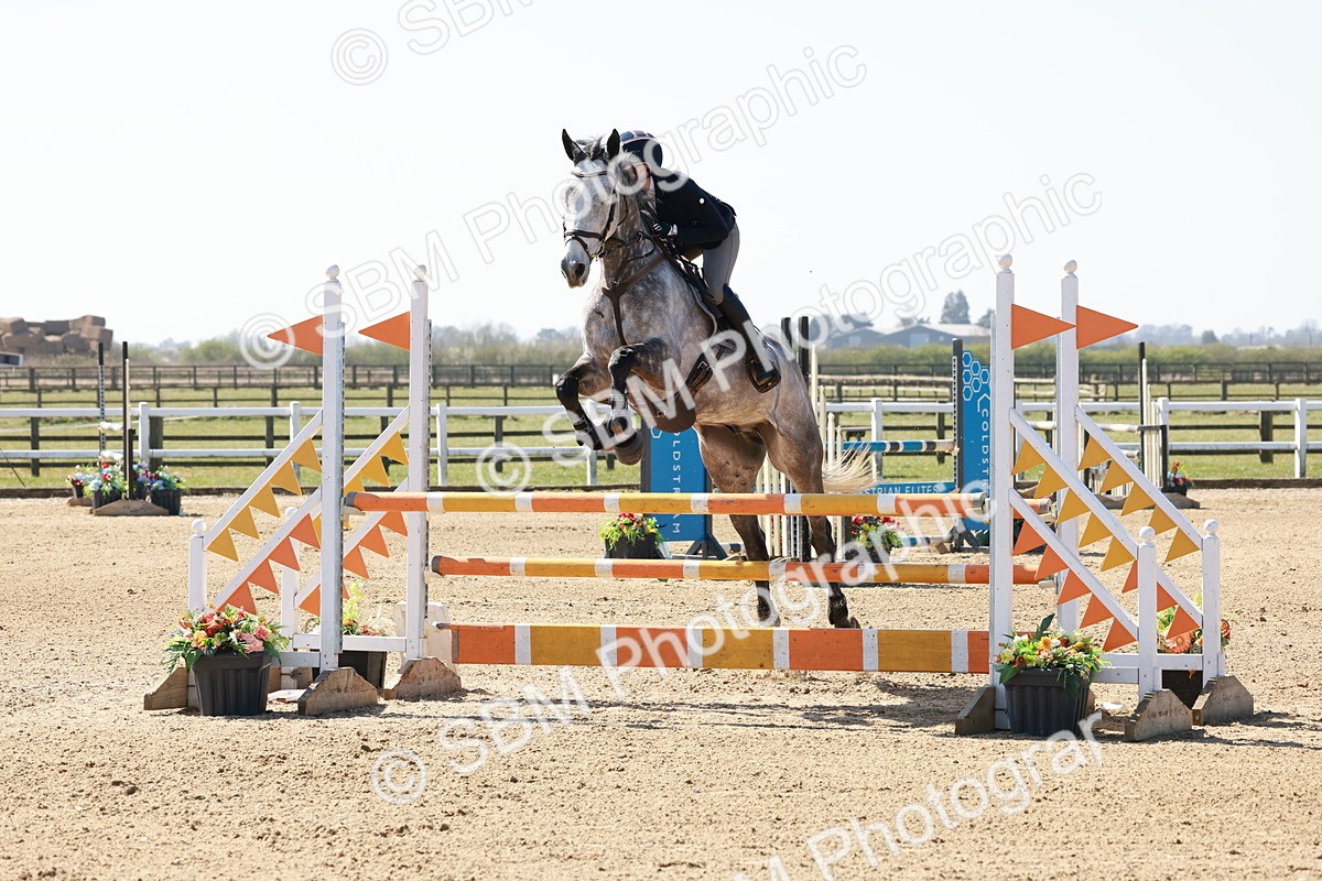 SBM_003884 - Class 16 - Senior 1.05m