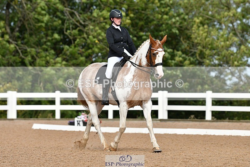 250906-100208-00544 - 090-Isabel.LawsonIn.the.pink