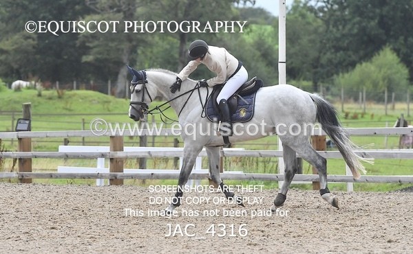 JAC_4316 - CLASS 7 Senior Foxhunter/ 1.20m Open