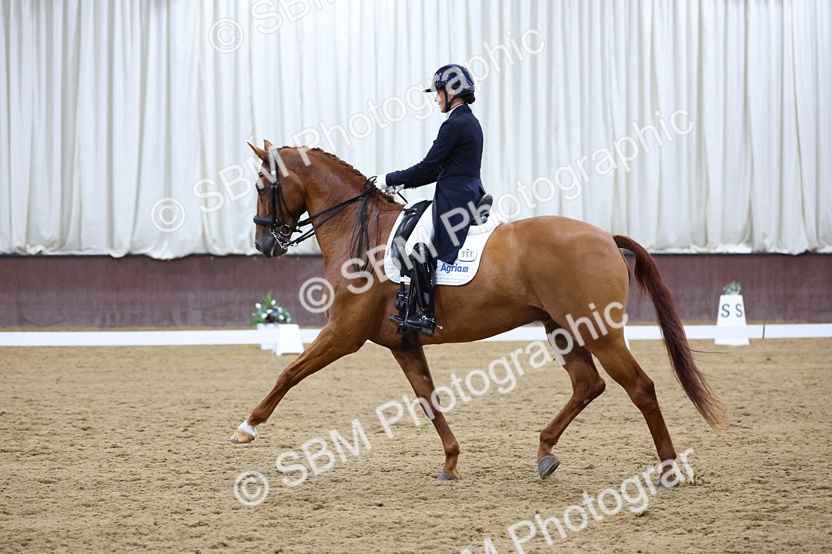 SBM_009846 - Class 14 - FEI Grand Prix - 19.27-20.27