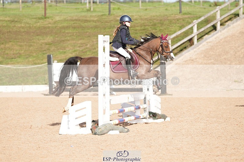 260926-153827-01273 - Cls 13 70cm Speed Derby