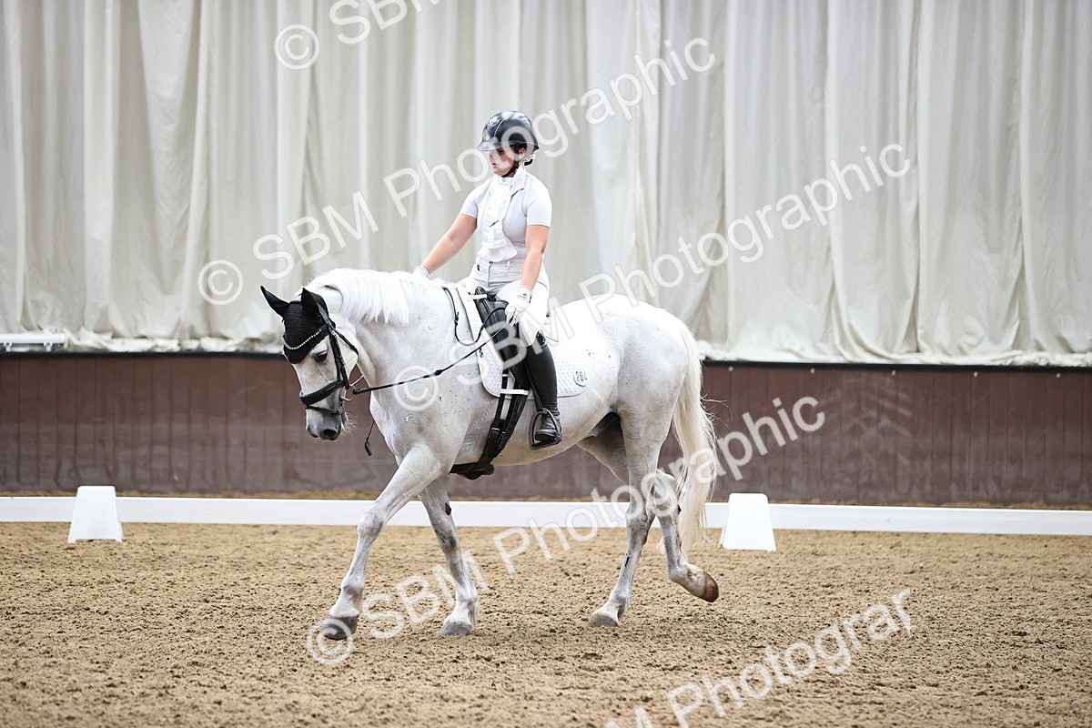 SBM_000916 - Novice 4 Warm Up