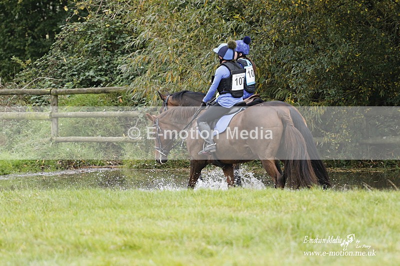  WWHT 171021 2044 - Novice Pairs (0.80m)  17/10/21