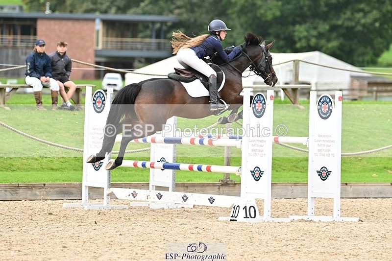230930-122811-00484 - Cls 5 Pony Foxhunter & 1.10m Open